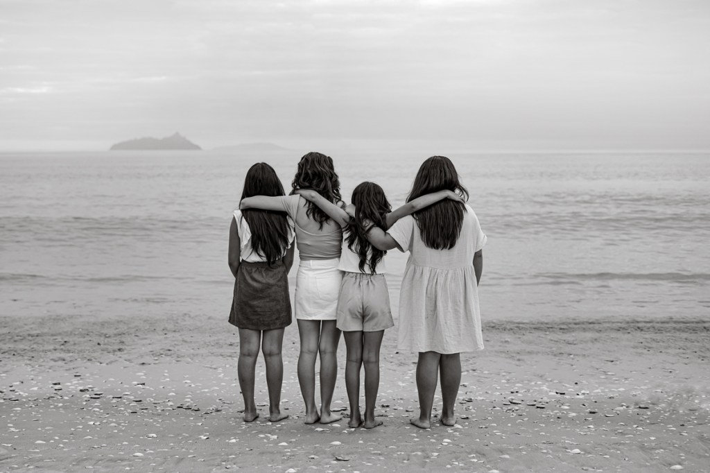 Whangarei Family Photographer. Best Whangarei Photorapher. Whangarei Beach. Olivia Gundry Photography. Family Portrait Whangarei