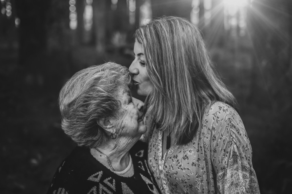 Whangarei Family Photographer. Best Whangarei Photorapher. Whangarei Beach. Olivia Gundry Photography. Family Portrait Whangarei